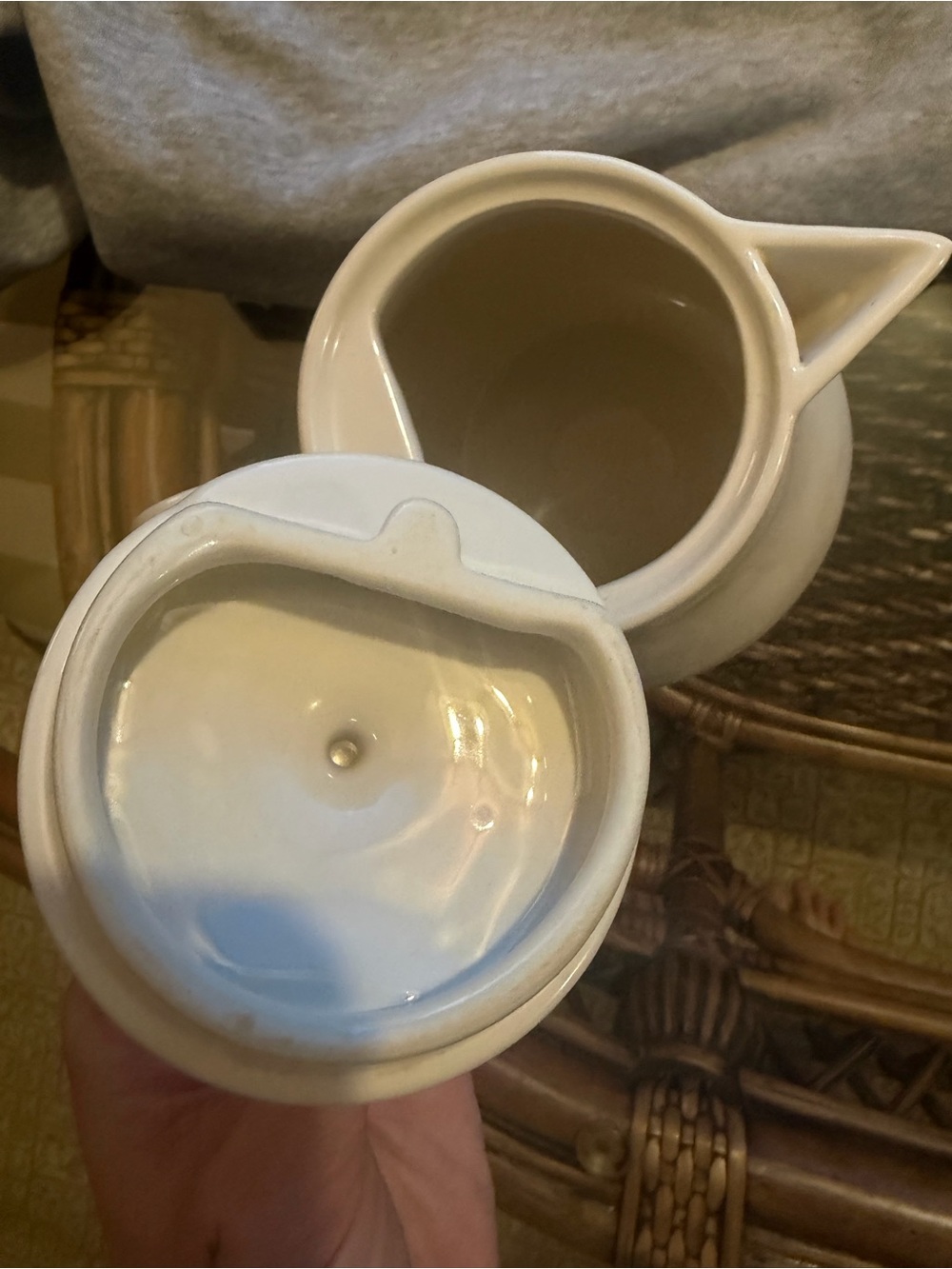 Magenta Rae Dunn Tea kettle - Picture 3 of 6